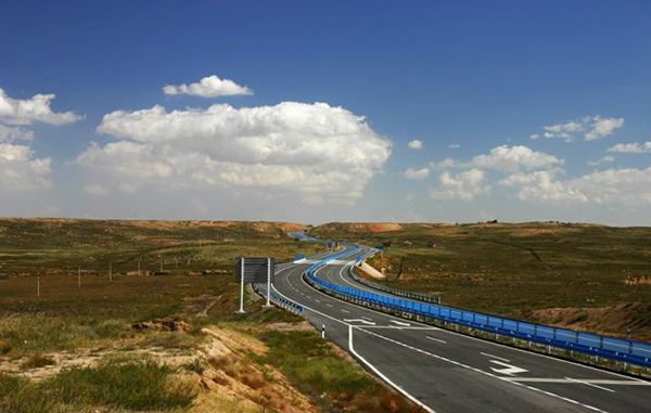 宁夏今年将建设13个高速公路重点项目