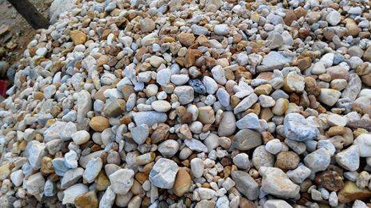 河卵石/鹅卵石一吨可以制出多少沙？鹅卵石制成沙成本分析