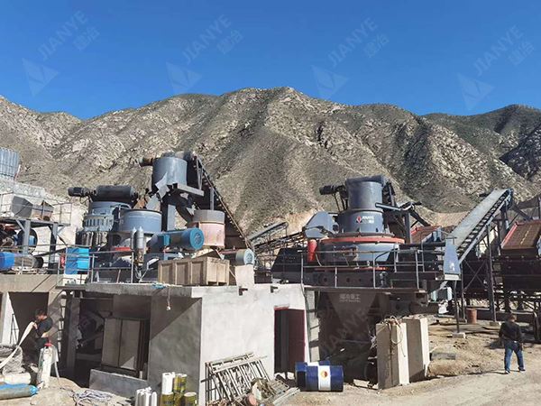 甘肃时产500吨的砂石料生产线投入使用（建冶供货全套设备）